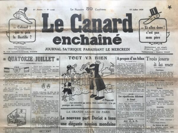 Couac ! | N° 1046 du Canard Enchaîné - 15 Juillet 1936 | Une Bastille qui se Défend - Dans cet article publié le 15 juillet 1936, Jean Galtier-Boissière discute de la nationalisation des industries de guerre en France, une des principales propositions du Front Populaire. Il critique sévèrement les modalités de cette nationalisation, qui, selon lui, continuent à favoriser les grands industriels et munitionnaires, les mêmes qu'elle prétendait combattre. Galtier-Boissière commence par rappeler que la nationalisation des industries de guerre était un des principaux objectifs du Front Populaire. L'idée était d'empêcher les industriels de guerre de réaliser des profits immoraux sur la fourniture de matériel de défense nationale et de réduire les dépenses de l'État. En théorie, cela devait également empêcher ces industriels de nourrir la psychose de la guerre par le biais de campagnes de presse provocatrices. Cependant, l'auteur critique l'article 12 du projet de nationalisation adopté par la Commission de l'armée. Cet article prévoit que les actions des établissements privés travaillant pour la défense nationale seront rachetées par l'État au cours moyen des sept dernières années. Galtier-Boissière illustre ce problème avec l'exemple des actions de Creusot, qui sont évaluées beaucoup plus hautes que leur valeur actuelle sur le marché. Il souligne que cette décision permet aux industriels de réaliser d'énormes profits supplémentaires au lieu de les pénaliser. Galtier-Boissière mentionne que le rapporteur socialiste Choumet avait proposé de prendre en compte non seulement les cotations en bourse et les dividendes des sept dernières années, mais aussi les bénéfices excessifs réalisés par les entreprises au détriment de l'État. Choumet avait demandé une enquête approfondie sur ces bénéfices, proposition rejetée par la Commission de l'armée. L'auteur ironise sur le fait que les munitionnaires, comme Eugène Schneider et Basil Zaharoff, bénéficient de cette nationalisation. Au lieu d'être pénalisés pour leurs pratiques, ils reçoivent d'importantes compensations financières, ce qui, selon Galtier-Boissière, est une « magistrale jobardise » des représentants du peuple français. Il critique la naïveté des militants du Front Populaire qui croyaient que la nationalisation allait punir les profiteurs de guerre, alors qu'en réalité, elle les enrichit davantage. Galtier-Boissière conclut en dénonçant la façon dont le Parlement, sous l'influence de la Commission de l'armée, a permis cette situation. Il prévoit que les députés tenteront de se justifier après coup, mais il sera trop tard. Selon lui, la nationalisation est devenue pour les industriels de guerre une opportunité inespérée pour sécuriser leurs profits, transformant une mesure censée les pénaliser en un « grand filon ».   | 1046