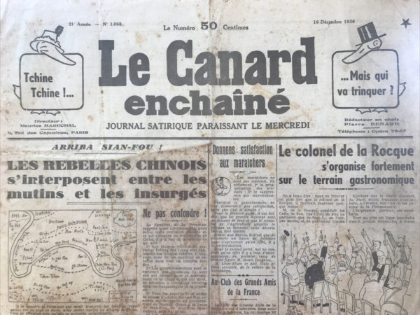 Couac ! | N° 1068 du Canard Enchaîné - 16 Décembre 1936 | Un Royaliste contre « L'Action Française », par Jean Galtier-Boissière - Cet article présente une critique virulente de l'Action Française (AF) par Ernest Renauld, un fervent catholique et royaliste, à travers son livre "L'Action française contre l'Église catholique et contre la Monarchie". Renauld, ancien directeur du quotidien **Le Soleil** et soutenu par le duc d'Orléans, rompt son silence de vingt ans pour dénoncer ce qu'il perçoit comme des trahisons par l'AF. Renauld commence par des descriptions cinglantes des leaders du mouvement, notamment Charles Maurras et Léon Daudet. Maurras est décrit de manière dérogatoire, tant physiquement que moralement, accusé de barbarie et de fanatisme. Daudet est ridiculisé pour son apparence et son comportement, qualifié de paranoïaque et de cabotin. Ces descriptions visent à discréditer les dirigeants de l'AF en soulignant leurs traits négatifs et leur prétendue incompétence. Renauld accuse l'AF de plusieurs maux : - **Incitation à la violence** : Maurras est dénoncé pour ses appels à la violence et au meurtre, illustrés par des citations de ses écrits. Renauld attribue même l'assassinat de Jean Jaurès à l'influence des idées propagées par l'AF. - **Déformation et Diffamation** : L'AF est décrite comme une entreprise de diffamation et de mendicité, ayant drainé des millions de francs en trente ans. - **Hostilité à l'Église et à la Monarchie** : Renauld critique l'hostilité de Maurras envers l'Église catholique et accuse l'AF de saper la cause monarchiste par ses actions et sa rhétorique belliqueuse. Renauld argue que les actions de l'AF ont eu des conséquences négatives pour la France : - **Isolation et Condamnation** : La violence verbale et physique prônée par l'AF l'a coupée de l'opinion publique moyenne et a conduit à sa condamnation par l'Église en 1926, aliénant ainsi les catholiques. - **Échec Politique** : Les émeutes du 6 février 1934, orchestrées par l'AF, ont finalement renforcé les forces républicaines et abouti à des résultats politiques opposés à ceux recherchés par le mouvement. Ernest Renauld conclut que l'AF, sous la direction de Maurras, est un « fléau pour la cause royaliste et catholique » et qu'elle a agi en véritable « fossoyeur de la monarchie ». Il appelle à un rejet de l'AF par les royalistes sincères et les catholiques, espérant un renouveau authentique de ces idéaux sans l'influence pernicieuse de Maurras et ses acolytes. Jean Galtier-Boissière rend hommage à la sincérité et au courage de Renauld, saluant son engagement malgré les risques pour sa santé et sa vie. Il admire la détermination de Renauld à dénoncer ce qu'il considère comme des dérives dangereuses au sein du mouvement royaliste et catholique.   | 1068