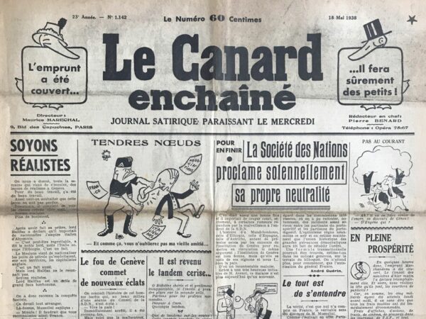 Couac ! | N° 1142 du Canard Enchaîné - 18 Mai 1938 | L'article Les Grands Cimetières sous la Lune par Jules Rivet traite de la réaction de Georges Bernanos, un écrivain royaliste, patriote et catholique, face aux atrocités commises par les franquistes pendant la guerre civile espagnole. Bernanos, vivant à Majorque, a été témoin direct des massacres perpétrés par les forces de Franco et, malgré ses affinités idéologiques avec la droite catholique, il condamne fermement ces actes de barbarie. Bernanos ne se contente pas de critiquer Franco et ses soldats, mais il s'en prend aussi à ses propres amis et alliés politiques, les intellectuels et figures nationalistes de l'époque. Il dénonce notamment l'évêque-archevêque de Palma, qu'il accuse de bénir les exécutions, soulignant ainsi la complicité de l'Église dans ces crimes. Bernanos illustre cette complicité en décrivant la scène macabre où des prêtres supervisent les exécutions de prisonniers, montrant ainsi l'horreur des événements. Ce qui rend le témoignage de Bernanos particulièrement puissant, c'est son intégrité morale et son refus de renier ses convictions malgré les actions de ses coreligionnaires. Il critique les massacres sans pour autant se convertir à des idées de gauche, démontrant une profonde indépendance d'esprit et un désir de rester fidèle à ses croyances tout en dénonçant les dérives de son camp. Bernanos aspire à une renaissance morale et spirituelle, espérant le retour d'une chevalerie fidèle à ses valeurs chrétiennes et monarchistes. En fin de compte, Rivet souligne l'importance de la conscience pure et de l'honnêteté intellectuelle, montrant que Bernanos, malgré ses affinités idéologiques, refuse de fermer les yeux sur les atrocités commises par ses alliés politiques. C'est cette intégrité qui donne toute sa force au livre de Bernanos, "Les Grands Cimetières sous la Lune". | 1142 e1708168774922