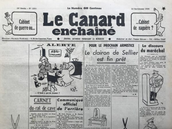 Couac ! | N° 1211 du Canard Enchaîné - 13 Septembre 1939 | L'article A LA MANIÈRE DE... M. Charles Morice de R. Tréno, paru dans *Le Canard enchaîné* le 13 septembre 1939, est une satire habile et ludique de la manière dont les journalistes militaires de l'époque devaient souvent étirer des communiqués officiels minimalistes en de longs commentaires. Tréno imite avec humour le style de Charles Morice, journaliste au *Petit Parisien*, en transformant un simple communiqué officiel en une digression détaillée et souvent inutilement précise. Le communiqué initial, "Au cours de la nuit, situation sans changement", est ainsi décortiqué et enrichi de multiples informations historiques, géographiques et anecdotiques. L'auteur se moque des journalistes qui doivent remplir des colonnes entières avec des informations souvent banales ou évidentes. Par exemple, en expliquant que la "situation sans changement" inclut l'activité de part et d'autre de la ligne Maginot, Tréno en profite pour donner une leçon d'histoire sur cette ligne fortifiée et ses origines, remontant jusqu'à Albert Lebrun et la ville de Metz. L'article met en lumière le caractère souvent répétitif et laborieux de la chronique militaire en temps de guerre, tout en soulignant la difficulté des chroniqueurs à trouver du contenu pertinent lorsque les informations sont limitées. Cette critique est subtilement masquée par un style volontairement verbeux et parsemé de détails superflus, accentuant ainsi l'absurdité de la tâche. En conclusion, Tréno utilise la parodie pour critiquer et ridiculiser les contraintes journalistiques de l'époque, tout en rendant hommage, de manière ironique, à l'art de transformer des communiqués laconiques en articles détaillés. Son imitation du style de Charles Morice est à la fois une moquerie affectueuse et une critique acerbe de la rhétorique journalistique militaire. | 1211