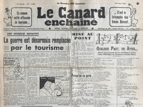 Couac ! | N° 1243 du Canard Enchaîné - 24 Avril 1940 | L'article satirique de R. Tréno, intitulé Pourtant dans certains pays on lutte contre les touristes, publié dans Le Canard Enchaîné le 24 avril 1940, présente une critique ironique et humoristique des réactions extrêmes de certains pays face à l'afflux de touristes, en particulier à la lumière des préoccupations de sécurité pendant la guerre. Tréno commence par décrire comment plusieurs pays ont révisé leur politique touristique en réponse aux incidents impliquant de prétendus touristes allemands. Désormais, chaque touriste doit prouver qu'il n'est pas étranger et qu'il réside dans la région depuis au moins deux ans. Cette mesure draconienne vise à prévenir l'infiltration d'espions ou d'agents ennemis déguisés en touristes. L'article raconte ensuite un incident où un individu suspect, portant des valises suspectes, est arrêté dans un palace neutre sous prétexte de tourisme. Malgré ses déclarations de voyage pour le plaisir, il est immédiatement reconduit à la frontière, illustrant l'extrême vigilance et la méfiance envers tout étranger. Suite à cet incident, les autorités locales décident de retirer toutes les affiches touristiques et de les remplacer par des slogans décourageants et sarcastiques destinés à dissuader les touristes potentiels. Les tarifs des chemins de fer pour les étrangers sont triplés et des restrictions alimentaires sont imposées, comme sept jours sans viande ni apéritif par semaine. Les hôteliers patriotes sont incités à refuser l'hébergement aux étrangers, et une brigade spéciale des guides touristiques est créée pour surveiller étroitement les déplacements et les conversations des touristes. Ces guides sont chargés de donner des informations fausses aux touristes pour tester leur réaction, comme décrire une montagne comme une souris ou une église romane fraîchement achevée. En conclusion, Tréno pousse l'absurdité à son paroxysme en suggérant que, si les mesures dissuasives échouent, des camps de concentration pourraient être créés spécifiquement pour les touristes, où ils pourraient "à loisir, admirer le paysage environnant". Cette satire critique non seulement la paranoïa liée à la sécurité pendant la guerre, mais aussi l'ironie de transformer une industrie touristique en une arme de propagande et de contrôle. | 1243 e1708180698959