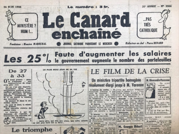 Couac ! | N° 1344 du Canard Enchaîné - 26 Juin 1946 | L'article "À notre guise" de Pierre Bénard, publié dans "Le Canard enchaîné" le 26 juin 1946, est une réponse ironique à une critique formulée par M. Georges Ravon dans "Le Figaro". Ravon avait insinué que "Le Canard enchaîné" aurait trouvé une grande satisfaction dans certains articles publiés dans "L'Humanité" s'il avait la liberté de s'exprimer comme il le souhaitait. Pierre Bénard utilise cette occasion pour clarifier la position du journal et défendre son indépendance éditoriale. Bénard commence par exprimer son étonnement face à la remarque de Ravon et explique que Ravon a précisé par la suite qu'il voulait simplement dire que "Le Canard enchaîné" est plus indulgent envers la gauche et l'extrême gauche qu'envers la droite et l'extrême droite. Bénard admet cette partialité, mais insiste sur le fait que cette approche est volontaire et résulte de la liberté éditoriale du journal. Il poursuit en affirmant que l'indépendance consiste à exprimer ce que l'on pense véritablement, sans chercher à plaire aux autres, même à des critiques bien intentionnées comme Ravon. Bénard utilise ensuite un ton humoristique pour expliquer ses préférences politiques et personnelles. Il préfère les communistes aux partisans du Parti Républicain de la Liberté (PRL) et Maurice Thorez à Paul Reynaud, en partie à cause de leur apparence physique ou de leur intelligence. Bénard exprime aussi son affection pour des figures politiques comme Léon Blum, Félix Gouin et Georges Bidault, en soulignant des traits de caractère ou des habitudes personnelles qui les rendent sympathiques à ses yeux. Il n'hésite pas à faire des remarques légères, comme son respect pour Gouin qui aime le pastis, signe selon lui d'une âme pure. Enfin, Bénard conclut en affirmant que "Le Canard enchaîné" n'est pas sectaire, malgré les accusations de Ravon. Il défend la diversité de ses sympathies et termine en soulignant que les propos de Ravon étaient sans fondement sérieux. En somme, l'article de Bénard est une défense humoristique et ironique de l'indépendance éditoriale de "Le Canard enchaîné", utilisant des anecdotes et des préférences personnelles pour illustrer la diversité et la liberté de pensée du journal. | 1344