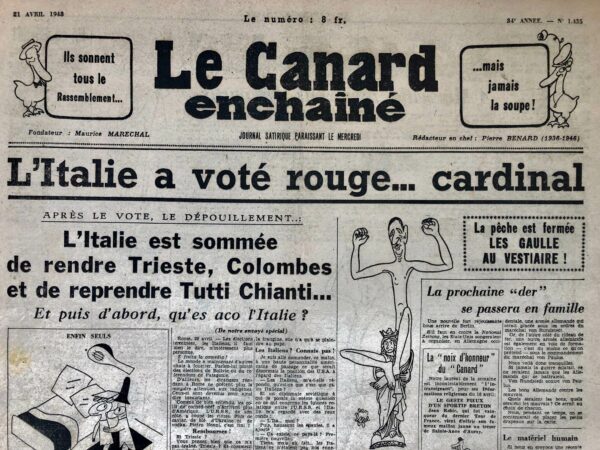 Couac ! | N° 1435 du Canard Enchaîné - 21 Avril 1948 | Ce que nos ministres ne font pas minute par minute - Dans son article du 21 avril 1948 publié dans *Le Canard Enchaîné*, Henri Rochon propose une satire mordante des ministres français et de leur emploi du temps, en réponse à une enquête publiée par *Le Figaro*. Le reportage initial du *Figaro* détaillait minutieusement les journées bien remplies des ministres, mais Rochon prend ce point de départ pour tourner en dérision l'inefficacité perçue et l'inutilité de leurs tâches. Rochon se moque de l'illusion d'efficacité des ministres en détaillant ironiquement leurs activités quotidiennes. Par exemple, il décrit les matinées pleines de réunions, de discours, et de visites de chantiers. Cependant, il insinue que malgré ces activités, les résultats concrets pour le public sont décevants. Rochon ironise en disant que c’est « aller chercher de midi à quatorze heures et même au-delà pour ne rien trouver. » Il propose ensuite des emplois du temps alternatifs pour différents ministres, chacun plus absurde que le précédent, visant à souligner ce qu'il perçoit comme leur incapacité à résoudre les problèmes réels. Pour M. Teitgen, ministre des Armées, il suggère de signer des décrets renvoyant les officiers, les sous-officiers et les hommes de troupe chez eux, puis de démissionner. Pour M. Jules Moch, ministre de l'Intérieur, il propose de donner l'ordre aux policiers d'arrêter les vrais criminels puis de prendre une retraite anticipée pour aller à la pêche. Pour M. Mayer, il recommande de se reconvertir dans un métier totalement différent, insinuant qu’il serait plus utile ailleurs. Rochon critique également l'attachement des ministres à leur emploi du temps fastidieux, concluant que malgré la simplicité et l'efficacité de ses suggestions, les ministres continueront à préférer leurs horaires révélés par *Le Figaro*, lesquels, selon lui, ne servent qu’à maintenir une façade de productivité sans réelle substance. Cet article est une critique acerbe de la bureaucratie et de la classe politique française de l'époque, soulignant ce que Rochon voit comme une déconnexion entre les actions des ministres et les besoins réels du peuple. Il utilise l'humour et l'ironie pour remettre en question l'utilité des activités ministérielles telles qu’elles sont souvent présentées dans les médias. | 1435 1