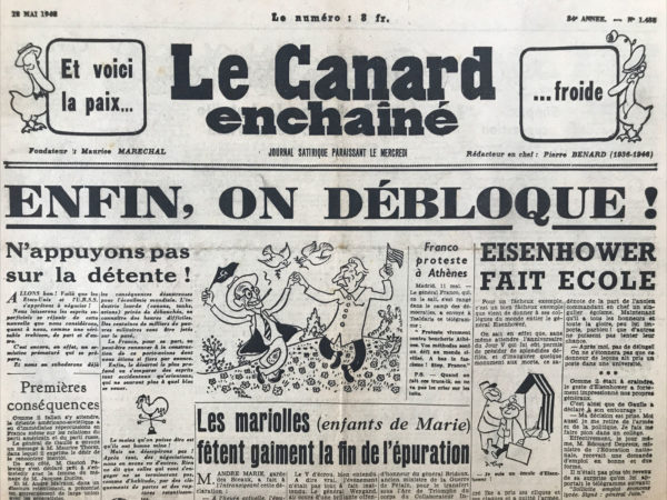 Couac ! | N° 1438 du Canard Enchaîné - 12 Mai 1948 | L'article "Le 'Canard' sur la piste des 285 fous de La Rochelle" par Jean-Paul Lacroix, publié le 12 mai 1948 dans *Le Canard Enchaîné*, utilise la satire pour aborder le scandale de l'hôpital psychiatrique de Lafond à La Rochelle. Cet hôpital, malgré un budget considérable, est vide depuis 1941, laissant 285 aliénés en liberté. L'article se moque des autorités et de la société en général en les comparant aux fous présumés. L'humour et l'ironie dominent le texte, critiquant les dysfonctionnements des autorités locales et de la société. Le fait que l'hôpital psychiatrique soit resté vide depuis des années tout en continuant de recevoir des fonds est un exemple frappant de mauvaise gestion et d'incompétence. En qualifiant de fous des personnalités comme le président du Conseil ou des ministres, Lacroix souligne l'absurdité et le manque de sens de certaines décisions politiques. Par exemple, le président du Conseil est décrit comme un mégalomane, mettant en lumière le ridicule des situations dans lesquelles se trouvent les figures d'autorité. Lacroix utilise des descriptions vivantes et des dialogues fictifs pour accentuer l'effet comique et satirique. Le reportage fictif montre les journalistes du *Canard* arrêtant des politiciens et des fonctionnaires comme s'ils étaient des fous en liberté. Cette inversion des rôles, où les autorités deviennent les sujets de la chasse, renforce la critique de l'hypocrisie et de l'inefficacité gouvernementale. En fin de compte, l'article de Lacroix est une dénonciation acerbe des absurdités bureaucratiques et des erreurs administratives, utilisant l'humour pour souligner des vérités inconfortables sur la gouvernance et la société. | 1438