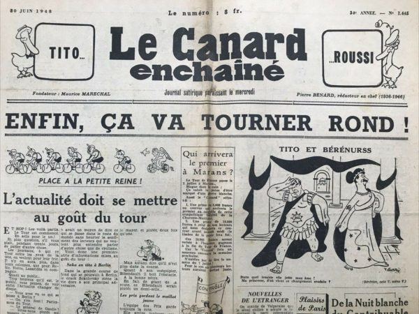 Couac ! | N° 1445 du Canard Enchaîné - 30 Juin 1948 | Le lapin et le boa - Par R. Tréno - On annonce officiellement de Prague que le parti social-démocrate et le parti communiste tchèques viennent de fusionner. "Le nouveau parti, ajoute-t-on, s’appelle le parti communiste." Cela nous rappelle une autre fusion sensationnelle. Celle du lapin et du boa. Le nouvel animal s’est appelé boa. Les lapins ne manquent pas, un peu partout dans le monde, qui rêvent de ce genre de fusion. Et les boas, bons princes, sont heureux de leur tendre la main. Si nous osons ainsi nous exprimer. Le gouvernement français, en l’occurrence, est un rude lapin. Le boa de son choix, superbe et généreux, est le gouvernement américain. Tous deux sont en train de signer un pacte par lequel le boa s’engage à venir en aide au lapin. À le nourrir, s’il le faut. À le nourrir de pâté de lapin. À le vêtir, s’il est nécessaire. À le vêtir de peau de lapin. Comment le lapin pourrait-il résister à tant d’amabilités ? On n’est pas de boa ! D’ailleurs, que risque-t-il, le lapin, à accepter ce pacte ? Ne contient-il pas des clauses de réciprocité ? Autrement dit, le boa se réserve le droit d’avaler le lapin, mais, en revanche, il reste permis au lapin d’avaler le boa. Si le cœur lui en dit. Il arrive qu’un lapin, absorbé tout cru, soit de digestion difficile. Même si le boa ne manque pas d’estomac. C’est ce qui vient de se produire pour le boa russe et le lapin yougoslave. Le boa se fâche alors tout rouge et l’infortuné lapereau s’entend traiter de tous les noms d’oiseaux, du moins de ceux qui se trouvent dans le vocabulaire boa. Par exemple : "vipère lubrique". Définition de la vipère lubrique : "Quiconque se refuse à avaler toutes les couleuvres." Quant aux lapins de l’autre bord, tout heureux de s’être mis dans leur boa, ils fêteront dans quelques jours l’Independence Day. Allons, la vie est belle… Et les boas ont du lapin sur la planche. Cet article utilise l’allégorie du lapin et du boa pour critiquer avec ironie les fusions politiques et les alliances internationales de l’époque, notamment en Europe de l’Est et les relations entre la France et les États-Unis. | 1445