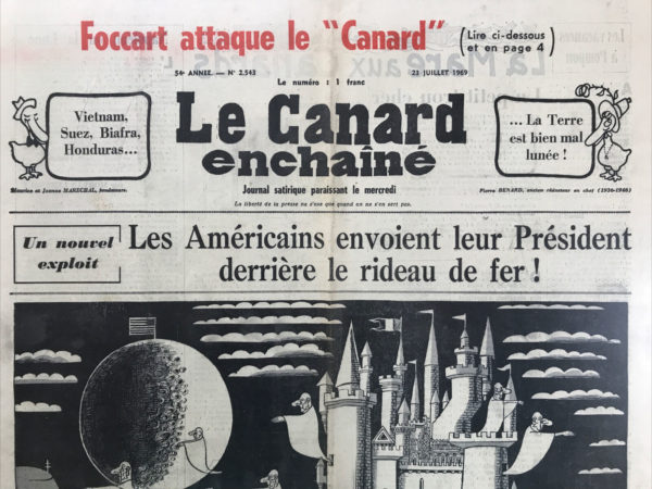 Couac ! | N° 2543 du Canard Enchaîné - 23 Juillet 1969 | Nos Exemplaires du Canard Enchaîné sont archivés dans de bonnes conditions de conservation (obscurité, hygrométrie maitrisée et faible température), ce qui s'avère indispensable pour des journaux anciens. | 2543