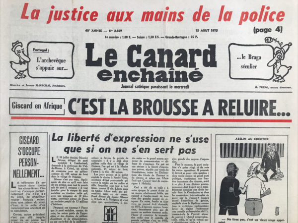 Couac ! | N° 2859 du Canard Enchaîné - 13 Août 1975 | Nos Exemplaires du Canard Enchaîné sont archivés dans de bonnes conditions de conservation (obscurité, hygrométrie maitrisée et faible température), ce qui s'avère indispensable pour des journaux anciens. | 2859