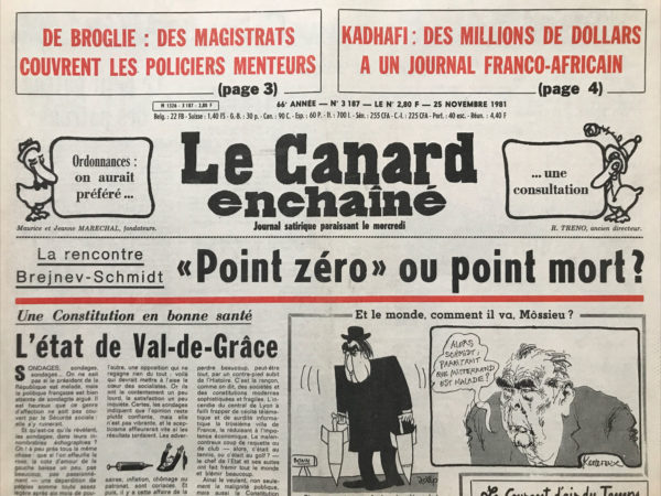 Couac ! | N° 3187 du Canard Enchaîné - 25 Novembre 1981 | Nos Exemplaires du Canard Enchaîné sont archivés dans de bonnes conditions de conservation (obscurité, hygrométrie maitrisée et faible température), ce qui s'avère indispensable pour des journaux anciens. | 3187