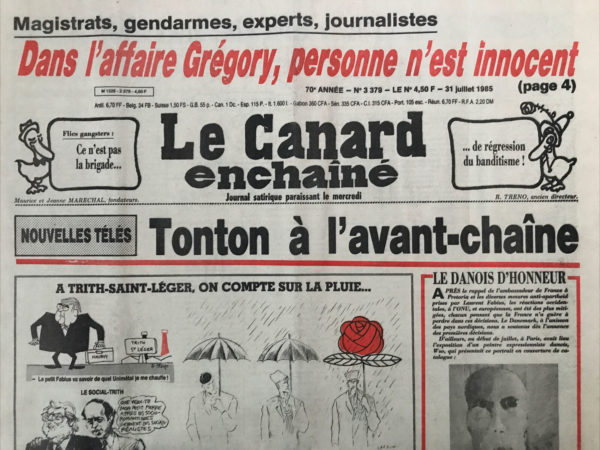 Couac ! | N° 3379 du Canard Enchaîné - 31 Juillet 1985 | Nos Exemplaires du Canard Enchaîné sont archivés dans de bonnes conditions de conservation (obscurité, hygrométrie maitrisée et faible température), ce qui s'avère indispensable pour des journaux anciens. | 3379