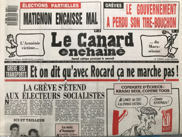 Couac ! | N° 3555 du Canard Enchaîné - 14 Décembre 1988 | Nos Exemplaires du Canard Enchaîné sont archivés dans de bonnes conditions de conservation (obscurité, hygrométrie maitrisée et faible température), ce qui s'avère indispensable pour des journaux anciens. | 3555