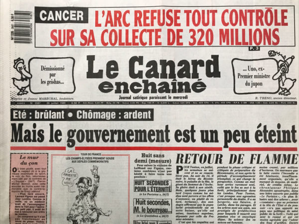 Couac ! | N° 3587 du Canard Enchaîné - 26 Juillet 1989 | Nos Exemplaires du Canard Enchaîné sont archivés dans de bonnes conditions de conservation (obscurité, hygrométrie maitrisée et faible température), ce qui s'avère indispensable pour des journaux anciens. | 3587