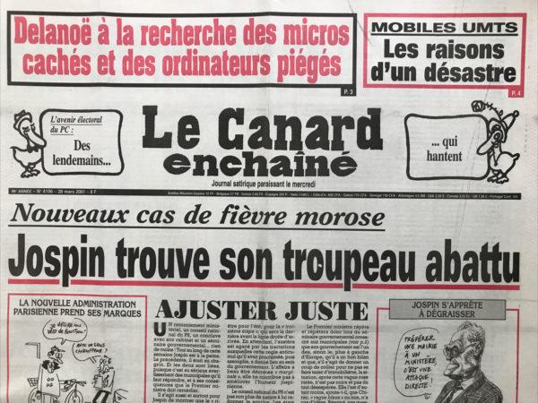 Couac ! | N° 4196 du Canard Enchaîné - 28 Mars 2001 | Nos Exemplaires du Canard Enchaîné sont archivés dans de bonnes conditions de conservation (obscurité, hygrométrie maitrisée et faible température), ce qui s'avère indispensable pour des journaux anciens. | 4196