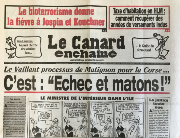 Couac ! | N° 4227 du Canard Enchaîné - 31 Octobre 2001 | Nos Exemplaires du Canard Enchaîné sont archivés dans de bonnes conditions de conservation (obscurité, hygrométrie maitrisée et faible température), ce qui s'avère indispensable pour des journaux anciens. | 4227