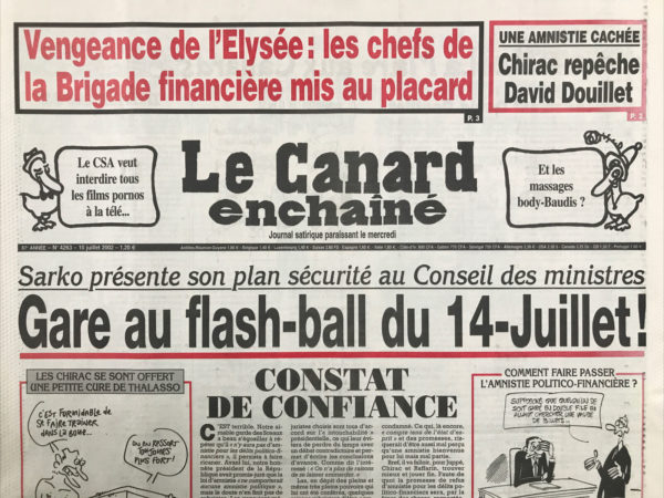 Couac ! | N° 4263 du Canard Enchaîné - 10 Juillet 2002 | Nos Exemplaires du Canard Enchaîné sont archivés dans de bonnes conditions de conservation (obscurité, hygrométrie maitrisée et faible température), ce qui s'avère indispensable pour des journaux anciens. | 4263