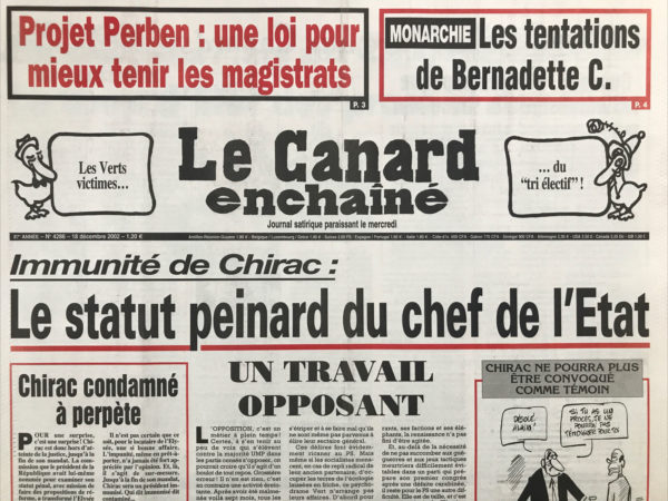 Couac ! | N° 4286 du Canard Enchaîné - 18 Décembre 2002 | Nos Exemplaires du Canard Enchaîné sont archivés dans de bonnes conditions de conservation (obscurité, hygrométrie maitrisée et faible température), ce qui s'avère indispensable pour des journaux anciens. | 4286