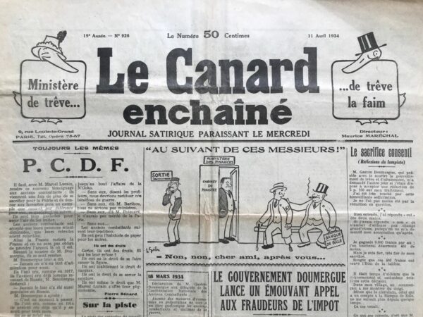 Couac ! | N° 928 du Canard Enchaîné - 11 Avril 1934 | CA PUE LE BOOK..., par Jean Galtier-Boissière - Le journaliste dépeint de manière critique les pratiques corrompues et frauduleuses qui se déroulent dans le milieu des jeux et des paris, ainsi que la complaisance des autorités à cet égard. La description des personnages comme Zographos, André et Bertrand met en lumière les travers de la société de l'époque, où le pouvoir et l'argent prévalaient sur l'éthique et la moralité. L'humour et l'ironie utilisés par JGB contribuent à souligner l'absurdité de la situation. Par exemple, la façon dont André collectionne les chèques sans provision pour leurs autographes, ou comment Bertrand tient sa comptabilité à l'aide d'une collection de livres de Balzac, démontre une certaine dérision envers ces personnages et leurs pratiques douteuses. Cette satire sociale vise à critiquer les élites corrompues et à susciter une réflexion sur les valeurs morales et éthiques de la société de l'époque. | 928