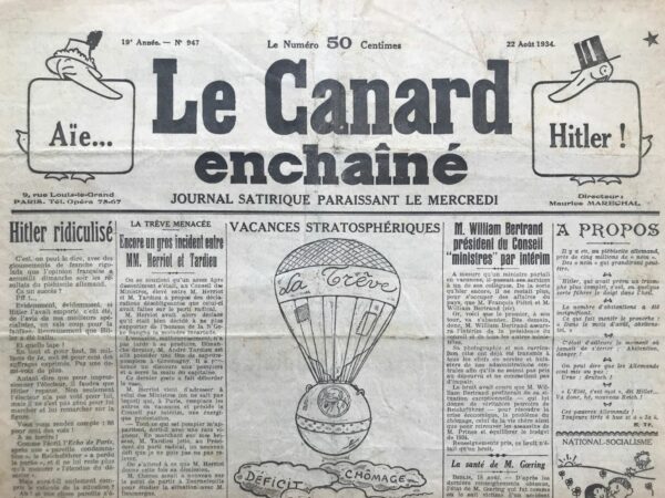 Couac ! | N° 947 du Canard Enchaîné - 22 Août 1934 | VIVENT LES VACANCES ! par Jean Galtier-Boissière - Les vacances tant attendues du narrateur dans la campagne française se transforment en un tableau vivant de l'invasion de la haute société parisienne. Alors qu'il espérait trouver la tranquillité dans un endroit isolé, son refuge est rapidement envahi par une multitude de personnalités excentriques, chacune apportant avec elle son lot de bruit et d'agitation. L'auberge locale, autrefois paisible, se transforme en un lieu branché avec des prix exorbitants et un nouveau "bar américain" pour satisfaire les caprices des nouveaux arrivants. Malgré ses efforts pour échapper à la foule, le narrateur trouve enfin la paix près d'un lac dans les Alpes françaises. Cependant, même là, il se retrouve confronté à des situations comiques, comme lorsqu'il rencontre une championne de natation qui le défie dans l'eau. L'auberge où il séjourne est un havre de paix par rapport à l'agitation de la ville, mais même là, les conversations sont animées et pleines d'anecdotes divertissantes sur les "baignades tragiques" et les sauvetages audacieux. Le récit se termine par une scène cocasse chez le coiffeur local, où le Président, un habitué de l'auberge, s'entretient avec le coiffeur, un ancien combattant décoré de la médaille militaire. Le Président, impressionné par les exploits du coiffeur pendant la guerre, lui pose des questions sur ses actions héroïques, mais finit par être surpris par la nature insolite de ses exploits. Dans l'ensemble, ce texte offre un regard humoristique sur les vacances estivales du narrateur, alors qu'il tente de fuir l'agitation de la ville pour trouver la paix à la campagne, mais se retrouve plutôt confronté à une série d'événements loufoques et à des rencontres inattendues.   | 947