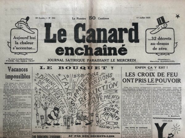 Couac ! | N° 994 du Canard Enchaîné - 17 Juillet 1935 | Les origines d'un Roi de France - Dans cet article du Canard Enchaîné, Jean Galtier-Boissière explore les origines et l'influence de François de Wendel, un puissant industriel et banquier français d'origine allemande, qu'il décrit comme le chef de file d'une nouvelle féodalité industrielle et bancaire en France, comparable à celle de l'Ancien Régime. Cette analyse vise à mettre en lumière les privilèges et le pouvoir considérable que cet homme et sa famille ont accumulés au fil des générations. François de Wendel descend d'une lignée qui remonte à Jean-Georges de Wendel, un colonel au service de l'empereur allemand Ferdinand III, et à son fils Christian, qui servait Charles IV. Le petit-fils de Jean-Georges, Jean-Martin de Wendel, a quitté le métier militaire pour celui de munitionnaire, achetant les établissements Lecomte à Hayange, en France, posant ainsi les bases de la fortune familiale. Son descendant Ignace de Wendel, après avoir émigré précipitamment à Coblentz lors de la Révolution française, a vu ses établissements rachetés et gérés par un homme de paille qui continuait à fournir des armes à la République. Avec le retour des émigrés sous l'Empire, François de Wendel, fils d'Ignace, a repris la direction des fabriques, qui prospéraient grâce aux guerres napoléoniennes. Après la guerre de 1870 et l'annexion de la Lorraine par l'Allemagne, la famille de Wendel a habilement scindé ses intérêts entre la France et l'Allemagne, créant deux entités commerciales distinctes mais coopératives : une société allemande et une société française. Pendant la Première Guerre mondiale, cette scission permettait à la famille de Wendel de maintenir des intérêts des deux côtés du conflit. François de Wendel siégeait au Palais-Bourbon en France, tandis que son cousin Von Wendel était député au Reichstag à Berlin. Des arrangements tacites ont permis de préserver le bassin de Briey-Thionville, essentiel à la production industrielle, des bombardements, assurant un approvisionnement continu en ressources pour l'armée allemande, prolongeant ainsi la guerre. Galtier-Boissière critique vivement cette connivence et cette gestion familiale des affaires industrielles en temps de guerre, soulignant que bien que François de Wendel ne soit pas responsable des actions de ses ancêtres, ses origines expliquent certains de ses choix et le discréditent en tant que dirigeant influent en France. En mettant en lumière ces faits, l'article vise à dénoncer l'hypocrisie et les pratiques douteuses de ceux qui détiennent le pouvoir économique et politique, rappelant les luttes contre les privilèges féodaux tout en soulignant que de nouveaux privilèges se sont réinstallés sous une autre forme. | 994 1